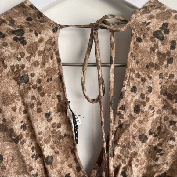 Final Touch animal print smocked loose sleeve blouse size small - Picture 5 of 5